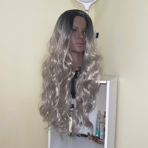 Brand New Japanese Synthetic Two Tone 26 inch Wig